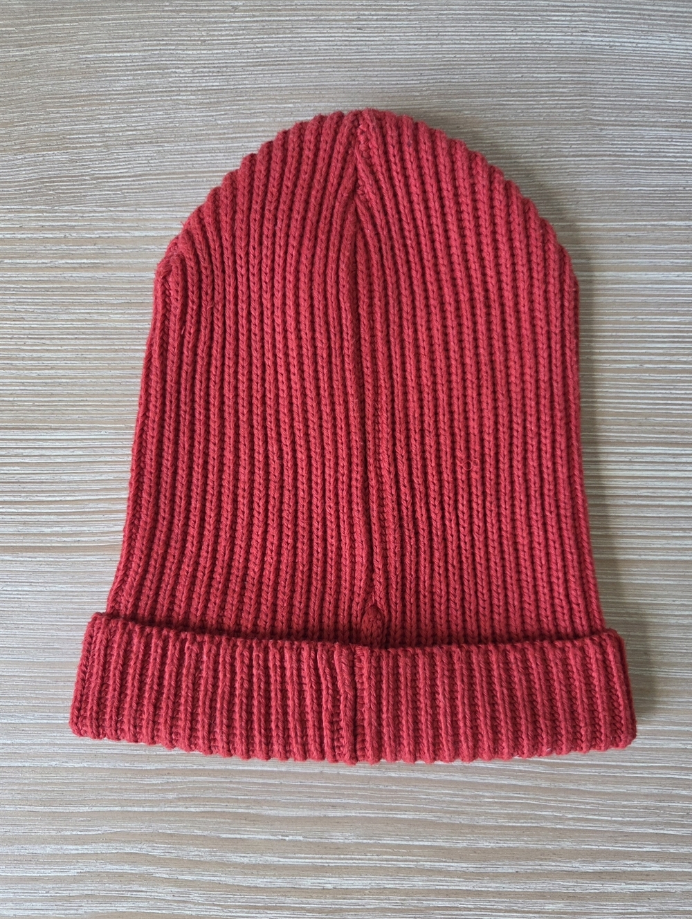 Patagonia Red Fisherman Rolled Rib Knit Beanie Hat - Picture 2 of 3